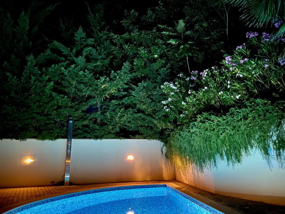 Private Pool And Mediterranean Garden Apt Mia Šilo Eksteriør bilde